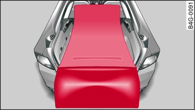 Luggage compartment: Reversible floor covering with backrest folded down